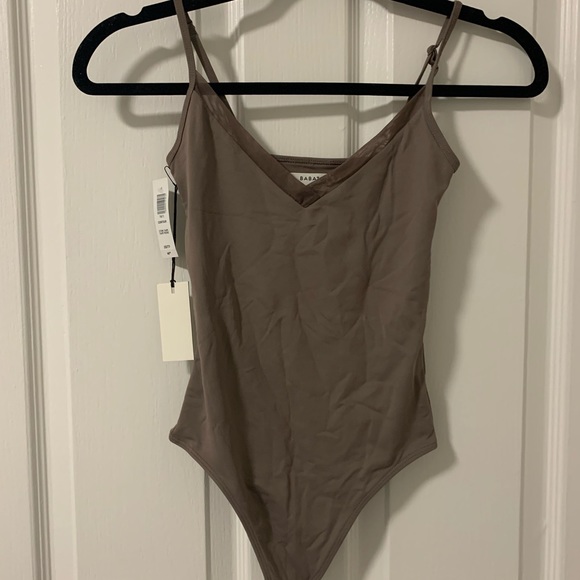 Aritzia Babaton Contour Bodysuit - Picture 1 of 3